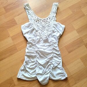 White Lace-Trimmed Smocked Tom